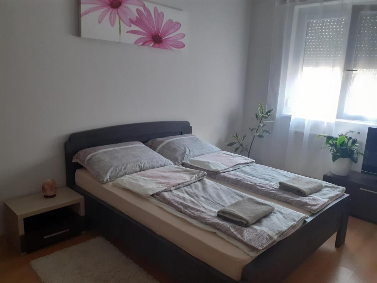 Tukan Apartman Hajduszoboszlo Luaran gambar