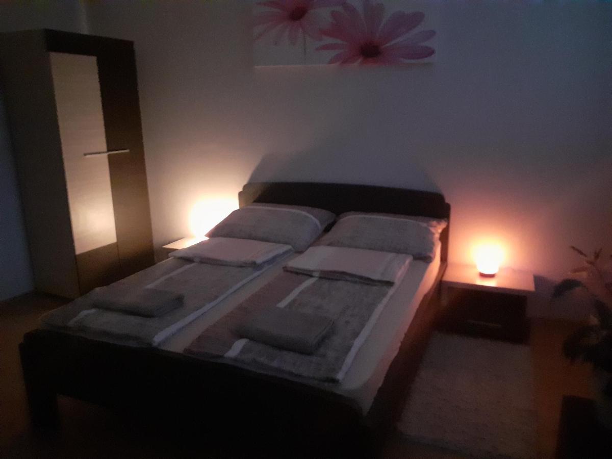 Tukan Apartman Hajduszoboszlo Luaran gambar