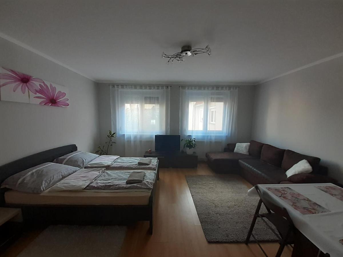 Tukan Apartman Hajduszoboszlo Luaran gambar
